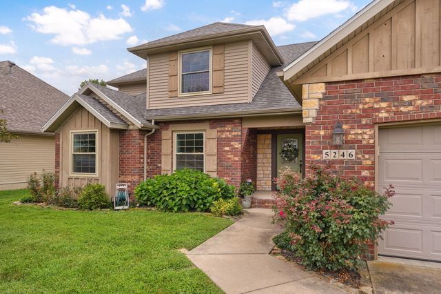 5246 E Hackberry Street, Springfield, MO 65809