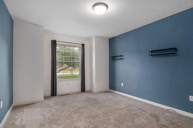 5246 E Hackberry Street, Springfield, MO 65809