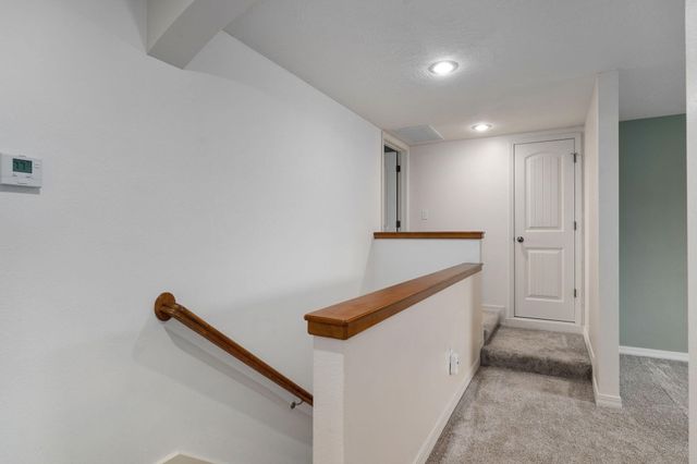 5246 E Hackberry Street, Springfield, MO 65809