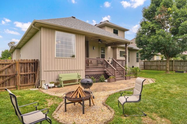 5246 E Hackberry Street, Springfield, MO 65809