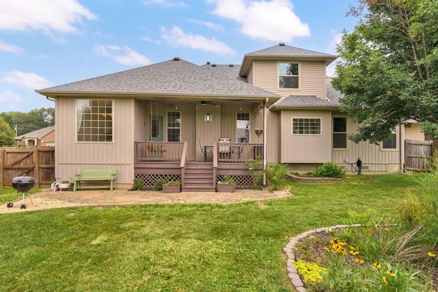 5246 E Hackberry Street, Springfield, MO 65809