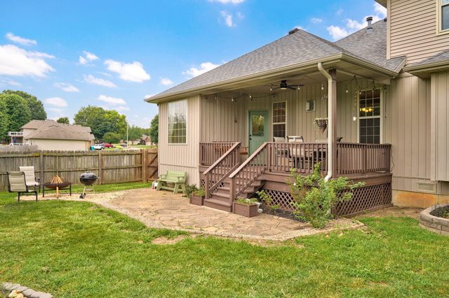 5246 E Hackberry Street, Springfield, MO 65809