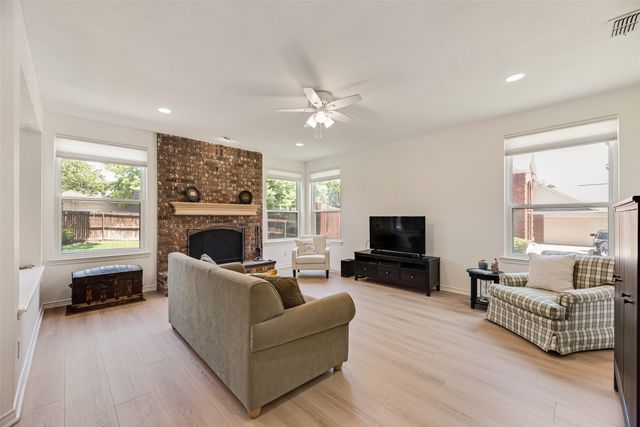 1406 W Peters Colony Road, Carrollton, TX 75007