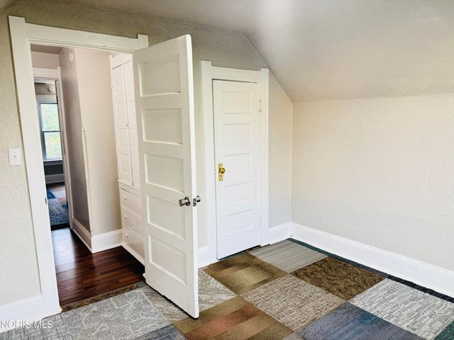 266 E Hudson Street, Toledo, OH 43608