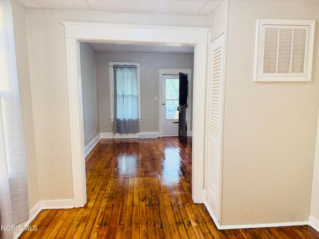 266 E Hudson Street, Toledo, OH 43608