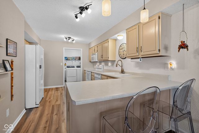 6214 Robinwood Lane, Indianapolis, IN 46237