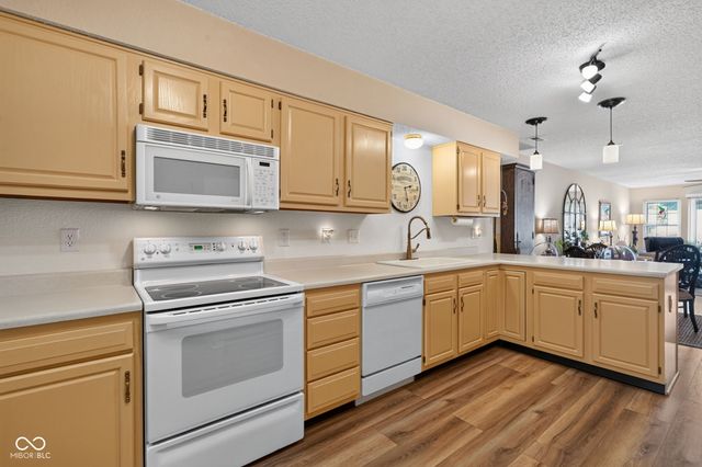 6214 Robinwood Lane, Indianapolis, IN 46237