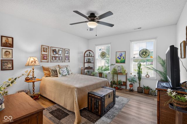 6214 Robinwood Lane, Indianapolis, IN 46237