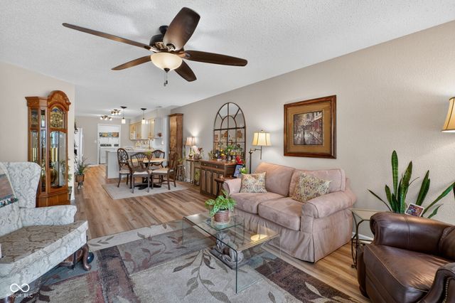 6214 Robinwood Lane, Indianapolis, IN 46237