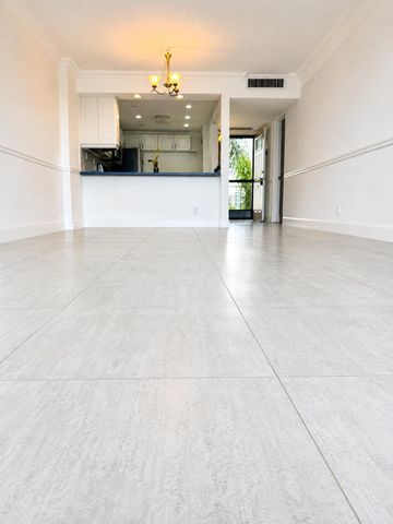 7 Royal Palm Way 505, Boca Raton, FL 33432