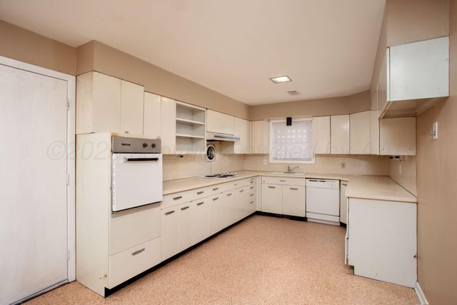 700 19TH Street, Canyon, TX 79015