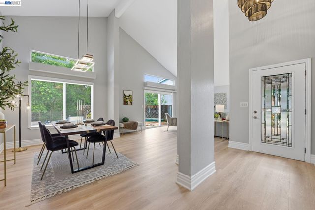 1782 Whitecliff Way, Walnut Creek, CA 94596