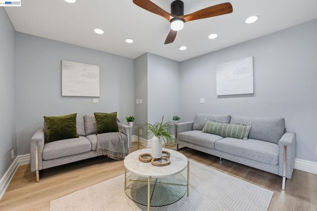 1782 Whitecliff Way, Walnut Creek, CA 94596