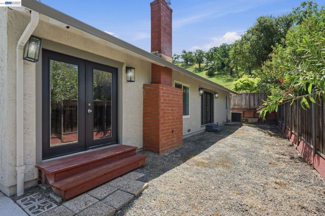 1782 Whitecliff Way, Walnut Creek, CA 94596