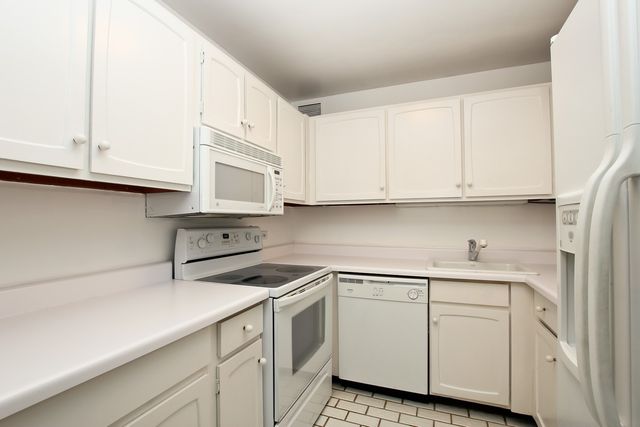 777 N Michigan Avenue 1509, Chicago, IL 60611
