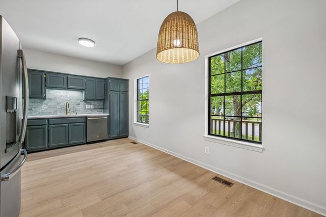 7516 Dove Valley Dr, Nashville, TN 37221