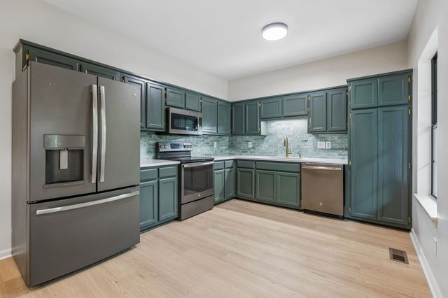 7516 Dove Valley Dr, Nashville, TN 37221