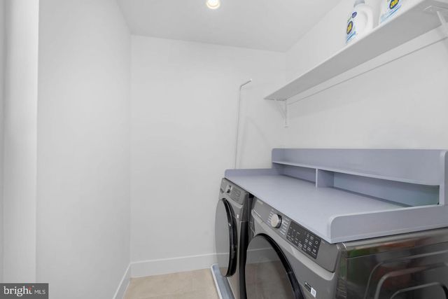 4892 MACARTHUR BLVD NW, Washington, DC 20007