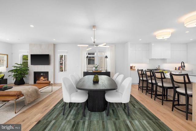 4892 MACARTHUR BLVD NW, Washington, DC 20007