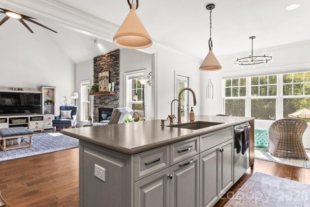 208 Hidden Meadows Drive, Mooresville, NC 28117