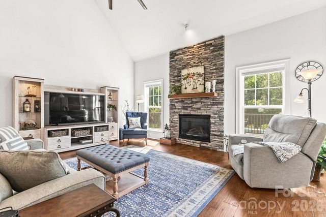 208 Hidden Meadows Drive, Mooresville, NC 28117