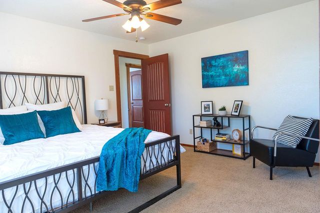 1381 Greenbriar DR, Canyon Lake, TX 78133