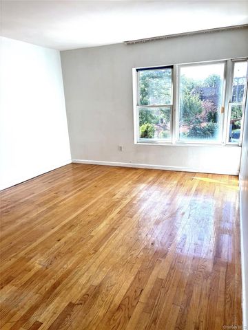 114-67 Taipei Court, College Point, NY 11356