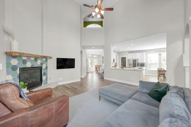 126 Wood Drake Place, Tomball, TX 77375