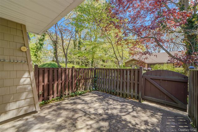 255 Sagamore Hills Drive, Port Jefferson, NY 11776