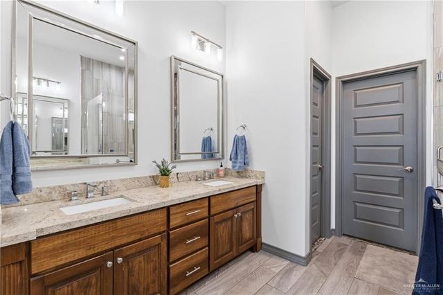 1612 Red River Avenue, Edinburg, TX 78539