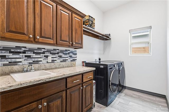 1612 Red River Avenue, Edinburg, TX 78539