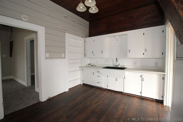 220 Belt Avenue, Eufaula, OK 74432