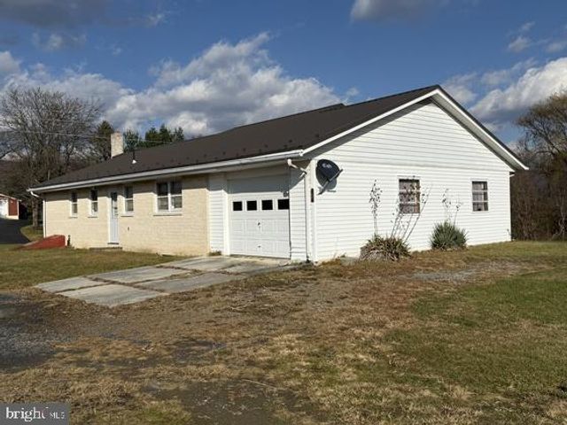 1 GOMER ROAD, Newville, PA 17241