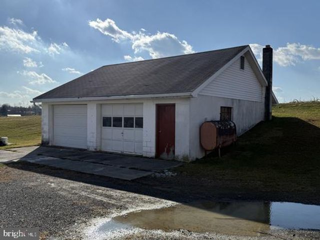 1 GOMER ROAD, Newville, PA 17241