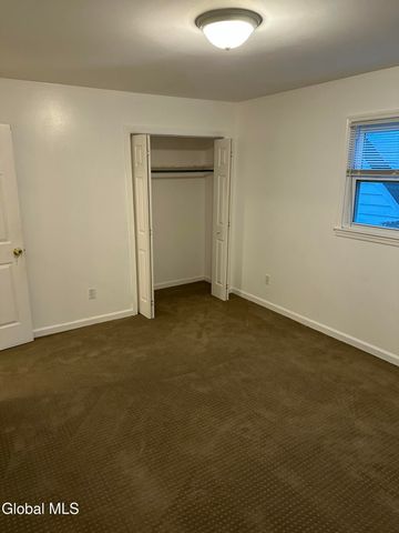 92 Fleetwood Avenue, Albany, NY 12209