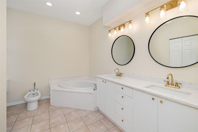 5370 MATTHEW COURT, Sarasota, FL 34231