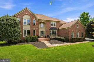 1405 WOODHURST BLVD, Mclean, VA 22102