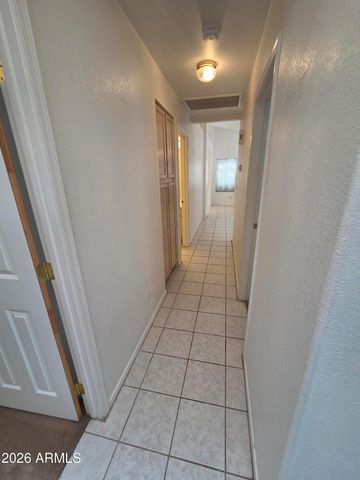 2925 E BLACKHAWK Drive, Phoenix, AZ 85050