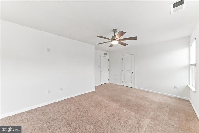 33 BARKLEY CT, Dover, DE 19904