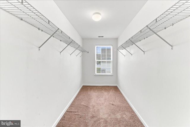 33 BARKLEY CT, Dover, DE 19904