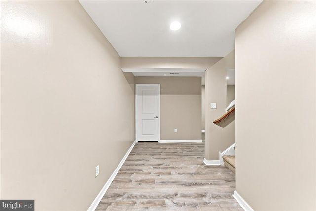 33 BARKLEY CT, Dover, DE 19904