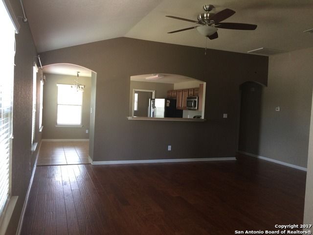 10103 MARGARITA HL, Converse, TX 78109