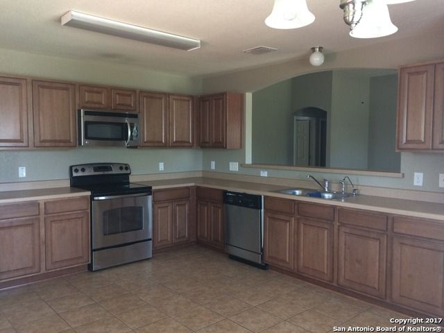 10103 MARGARITA HL, Converse, TX 78109