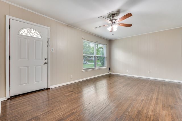 1110 Lucille Street, Irving, TX 75060