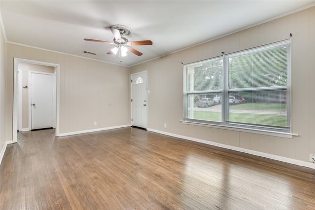 1110 Lucille Street, Irving, TX 75060