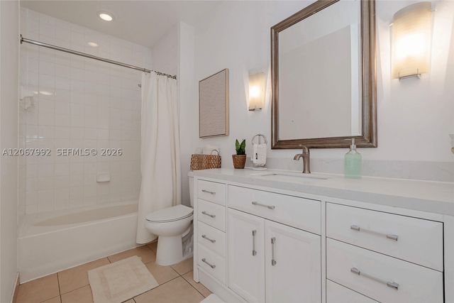 2001 Biscayne Blvd 2310, Miami, FL 33137