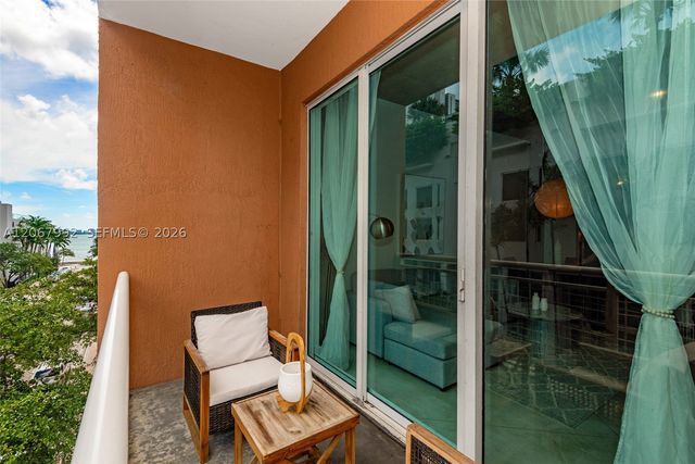 2001 Biscayne Blvd 2310, Miami, FL 33137