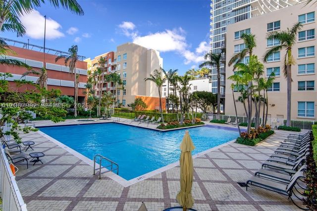 2001 Biscayne Blvd 2310, Miami, FL 33137