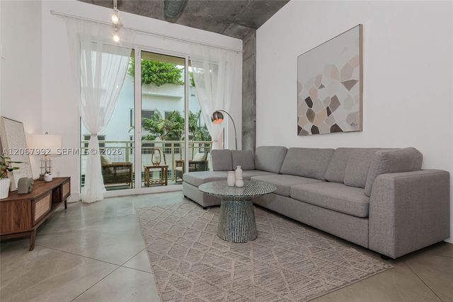 2001 Biscayne Blvd 2310, Miami, FL 33137