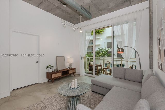 2001 Biscayne Blvd 2310, Miami, FL 33137
